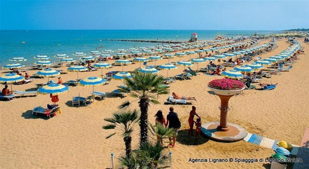 Lignano Riviera Villa Economica Линьяно-Саббьядоро Экстерьер фото
